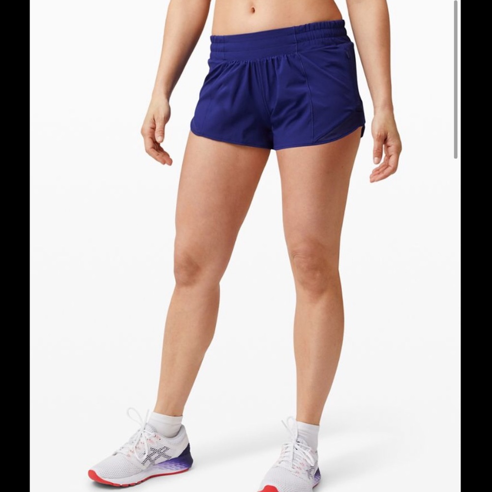 Lululemon Hotty Hot Shorts 2.5